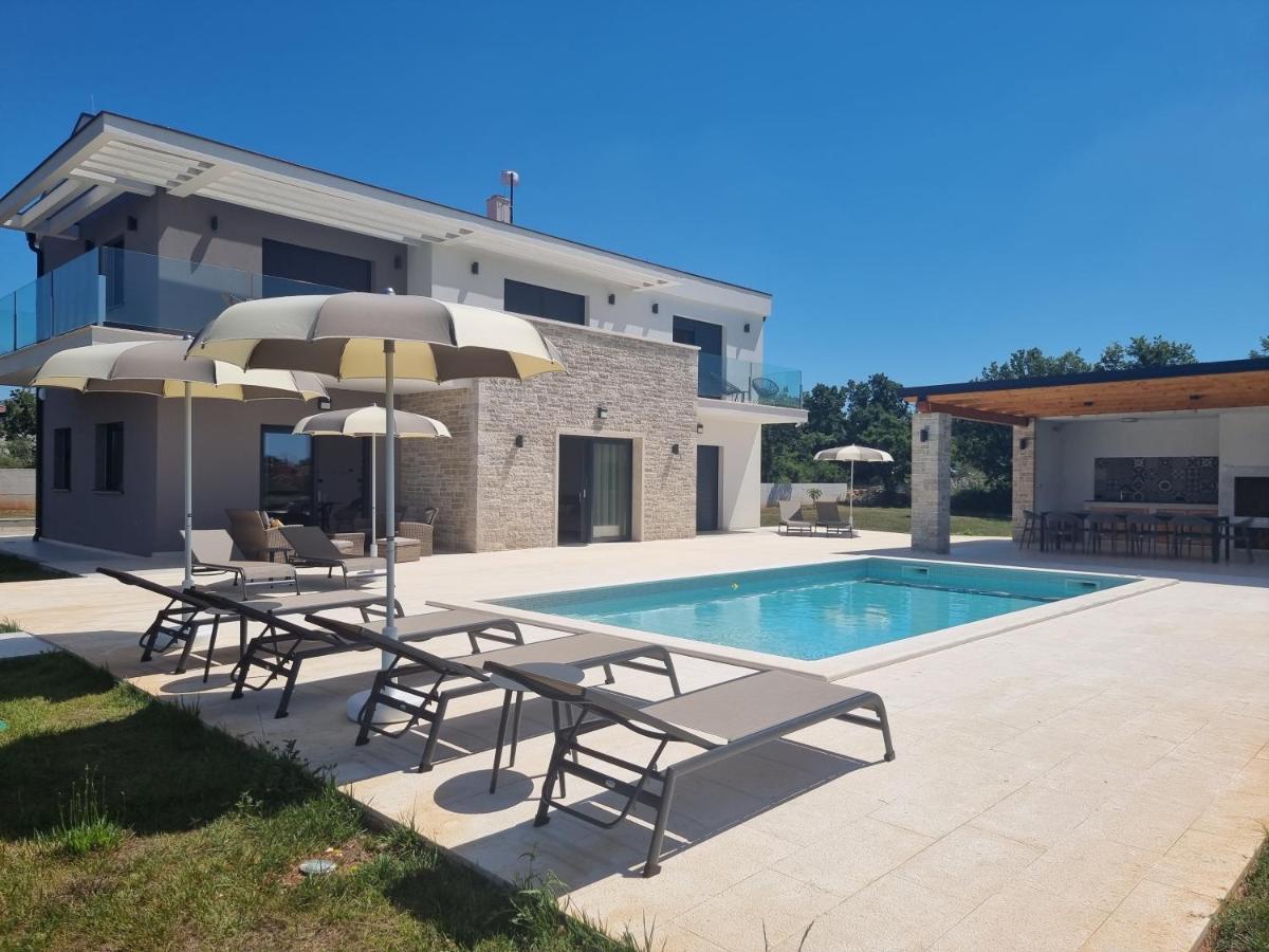 Luxury Villa Serena 2022 - With Heated Pool Cukrici Luaran gambar
