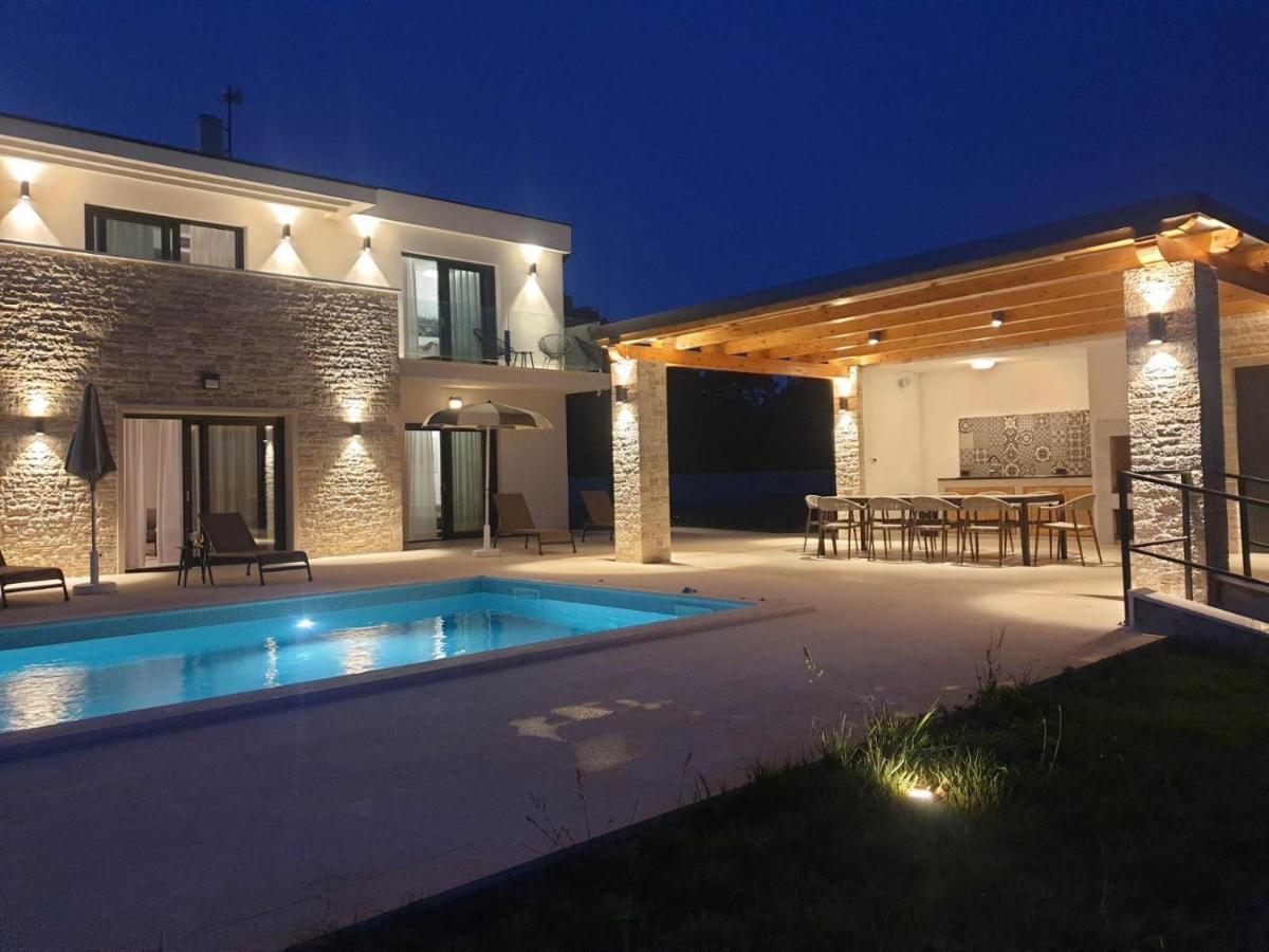 Luxury Villa Serena 2022 - With Heated Pool Cukrici Luaran gambar
